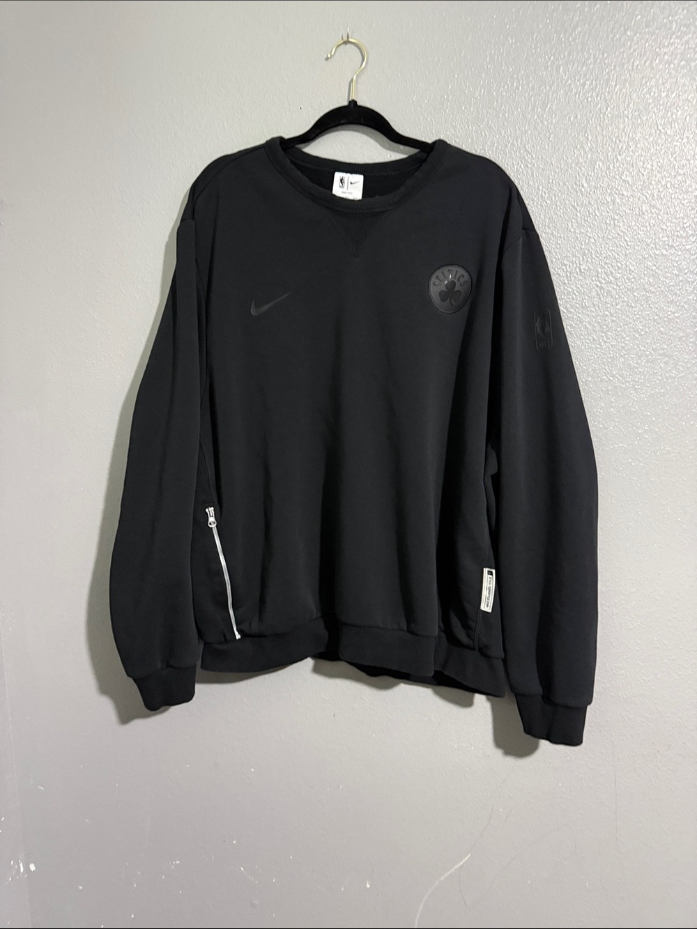 Nike X NBA dri fit Black Men's Crewneck Sweatshirt with NBA Patches Celtics